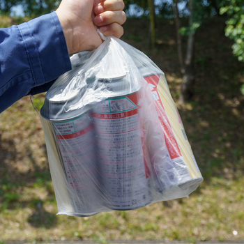 袋に入ったボンベ缶